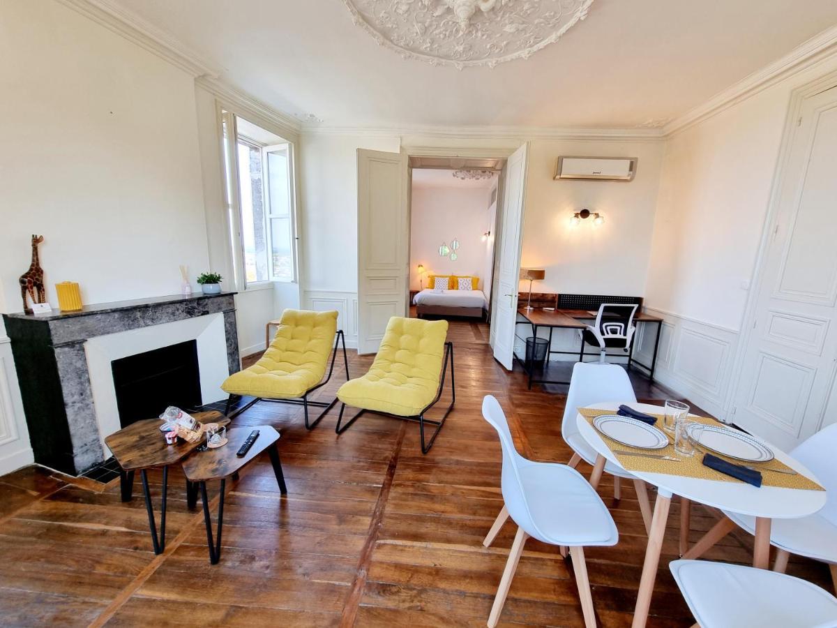 Superbe T2 Lumineux Avec Fibre Apartment Angouleme Bagian luar foto